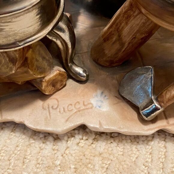 Vintage Pucci Bisque Sculpture “For Want of a Patch” 2405 Extremely Rare/Unique - Picture 9 of 15